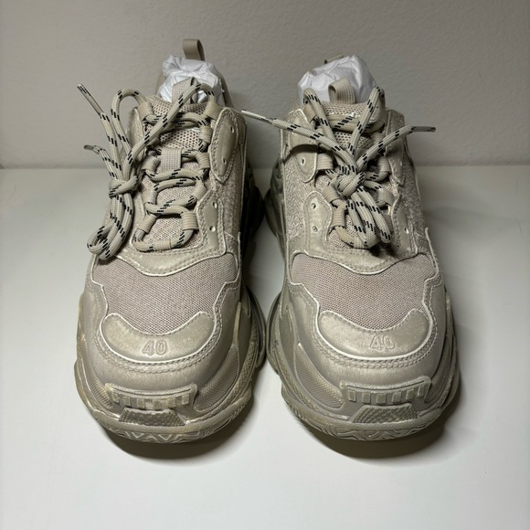 NEW BALENCIAGA TRIPLE S Faded Beige Mens Size 7 - Picture 3 of 7